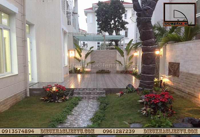 Thi c&ocirc;ng ti&ecirc;̉u cảnh kh&ocirc; g&acirc;̀m c&acirc;̀u thang