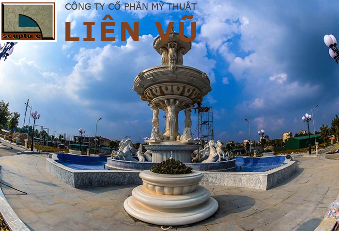 Đài phun nước tầng tràn với tượng