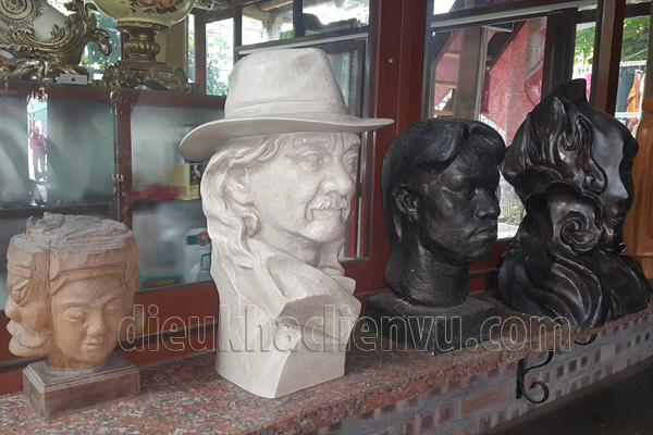 điêu khắc chân dung