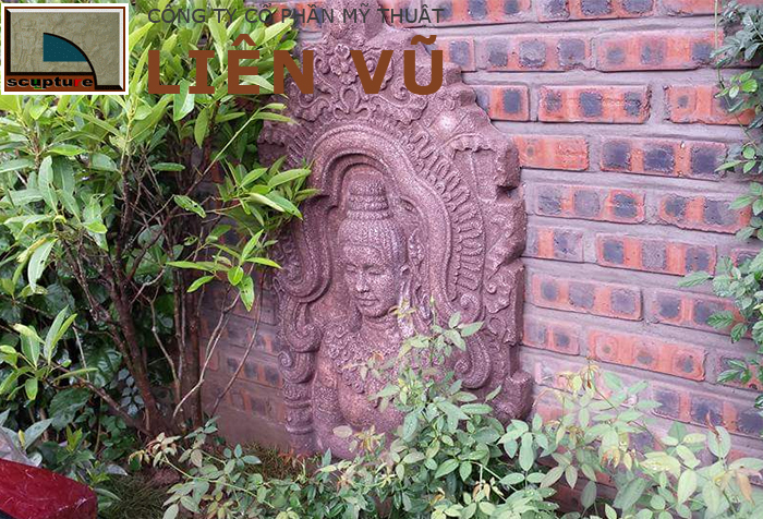 Góc nhỏ sân vườn ấn tượng hơn với sự góp mặt của phù điêu