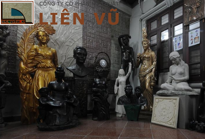 Góc nhỏ tượng composite tại cửa hàng của Điêu khắc liên Vũ