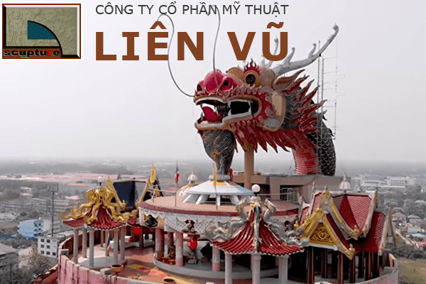 khach-du-lich-co-the-cham-vao-tuong-rong-khong-lo