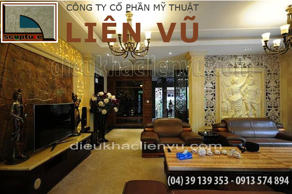 Không gian phòng khách độc đáo với tranh phù điêu châu Âu