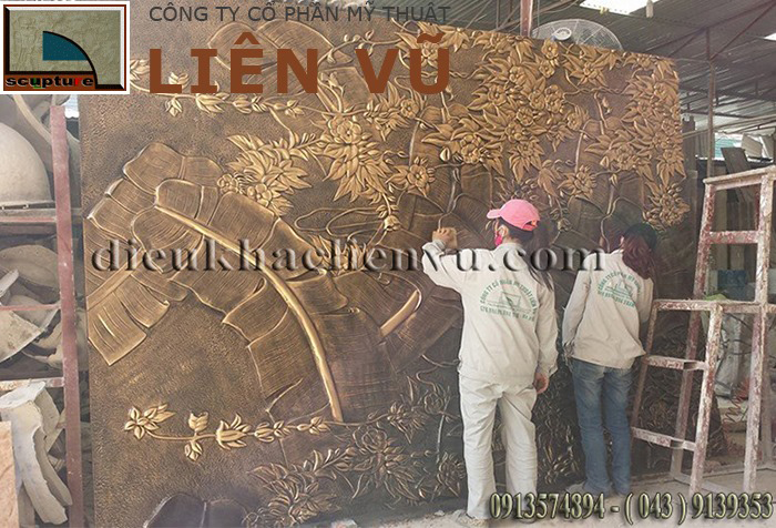 Liên Vũ thi công tranh phù điêu cây chuối