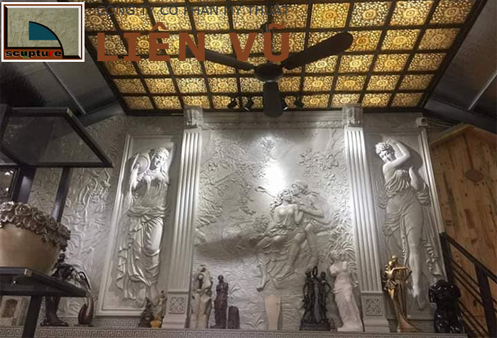 Phù điêu cô gái châu Âu với nhiều tạo hình ấn tượng