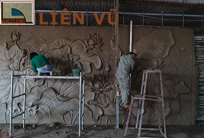 Phù điêu hoa lá điêu khắc với tạo hình độc đáo