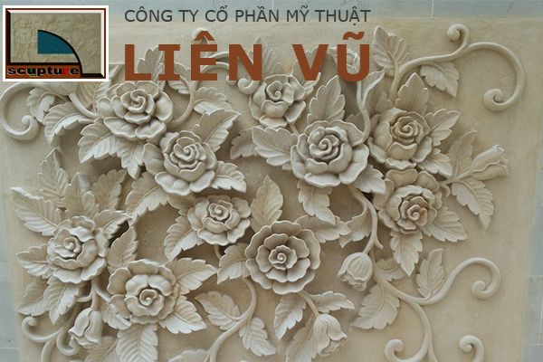 Phù điêu hoa lá thể hiện hình ảnh hoa lá, chim muông được cách điệu