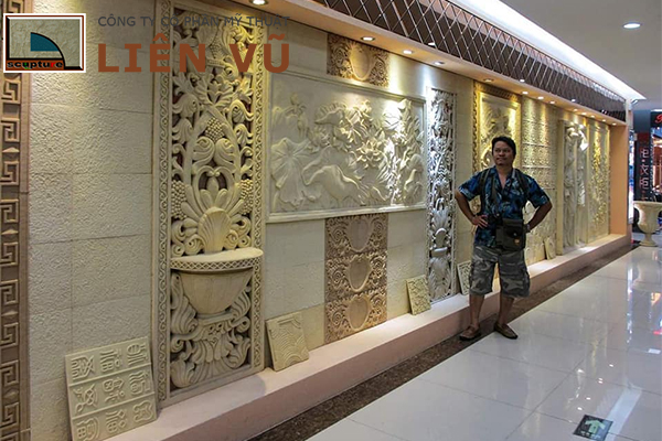 Phù điêu hoa lá trang trí nội thất trong tòa nhà