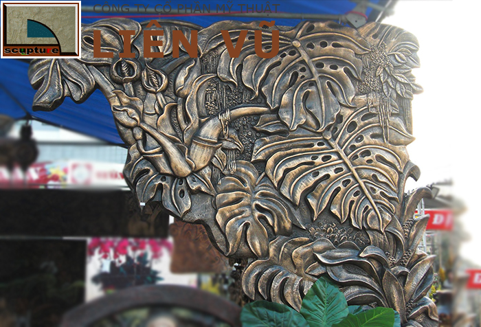 Phù điêu lá rách