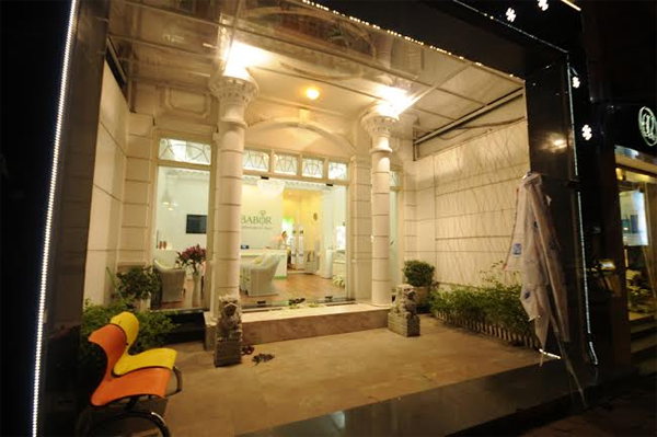 thi công phù điêu spa