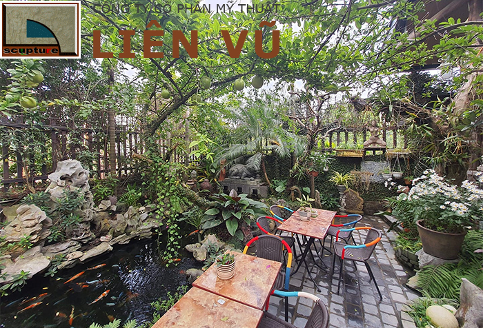 Sân vườn ngập tràn hình ảnh thiên nhiên