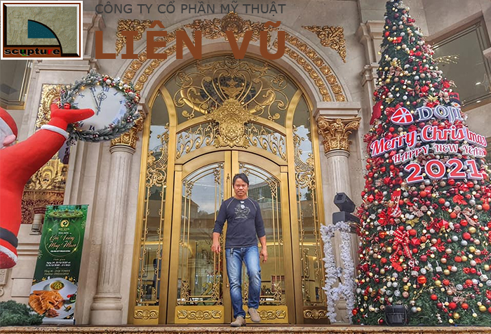 Thiết kế mặt tiền đẹp với phù điêu đắp cột nửa sang trọng