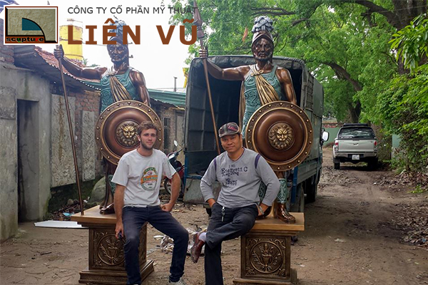 Thiết kế, sản xuất mang đến các sản phẩm điêu khắc mang tính nghệ thuật và ứng dụng cao