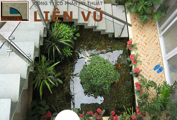 Tiểu cảnh hồ cá Koi cho thiết kế cầu thang ngoài trời