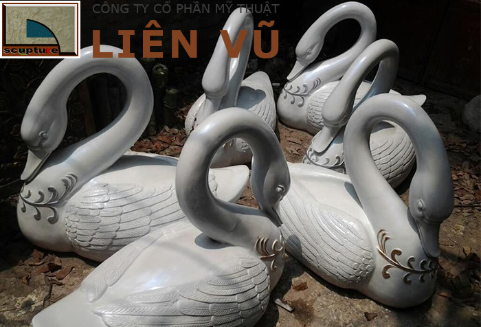 Tượng con vật sử dụng trang trí không gian sân vườn