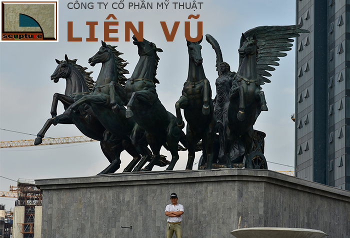 Tượng điêu khắc composite