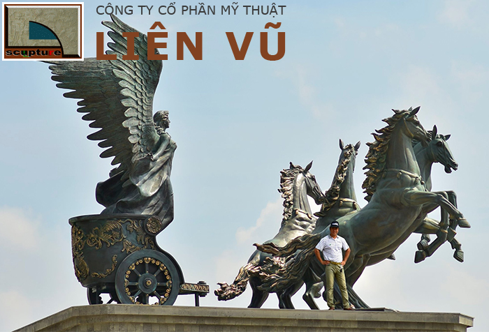 Tượng điêu khắc composite