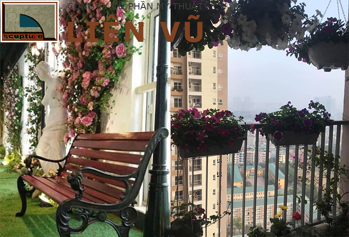 Vườn hoa rực rỡ sắc màu nơi ban công