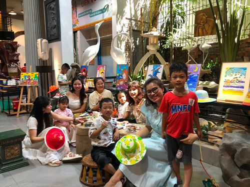c&aacute;c b&eacute; CLB mỹ thuật Li&ecirc;n Vũ