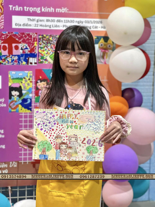 Hình ảnh tranh "Tết Sum Vầy" của các họa sĩ nhí 8