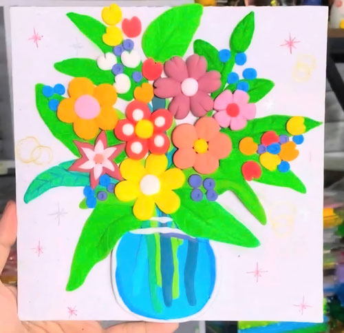 Một số tác phẩm đất nặn của các bé