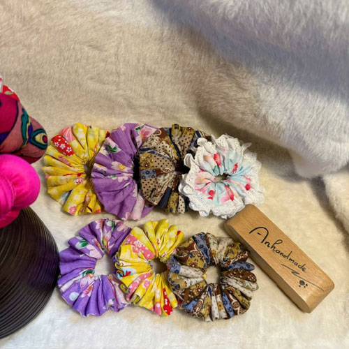 một số sản phẩm được l&agrave;m từ vải t&aacute;i chế