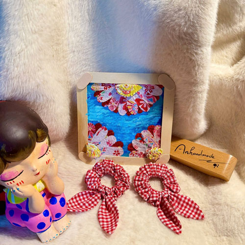 một số sản phẩm được l&agrave;m từ vải t&aacute;i chế