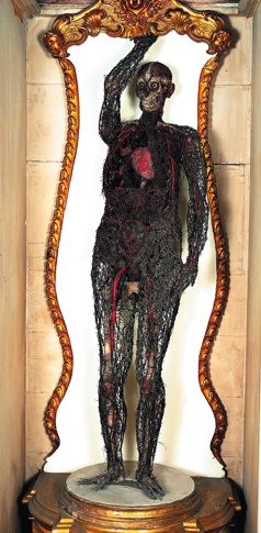 bức tượng chúa ở bảo tàng