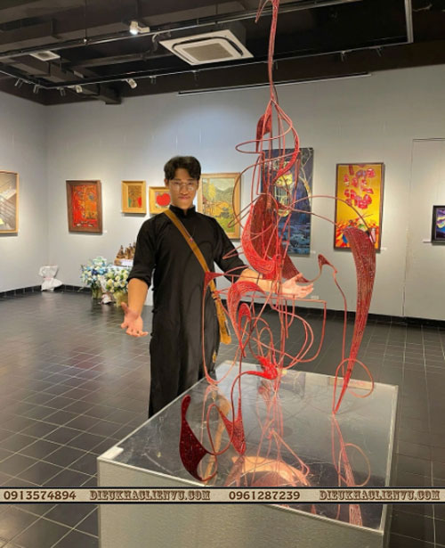 Tác phẩm “Ngôi sao của tôi” của điêu khắc gia Nguyễn Văn An