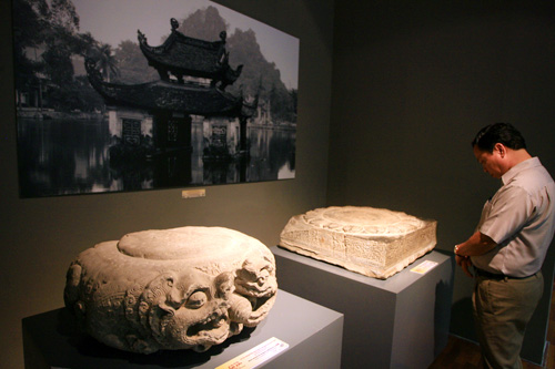 phu dieu trưng bày