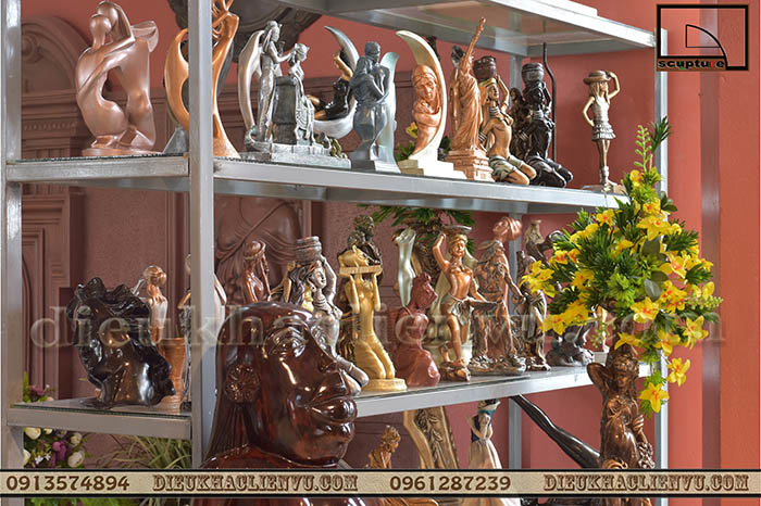 Tượng decor đẹp tại siêu thị điêu khắc Liên Vũ