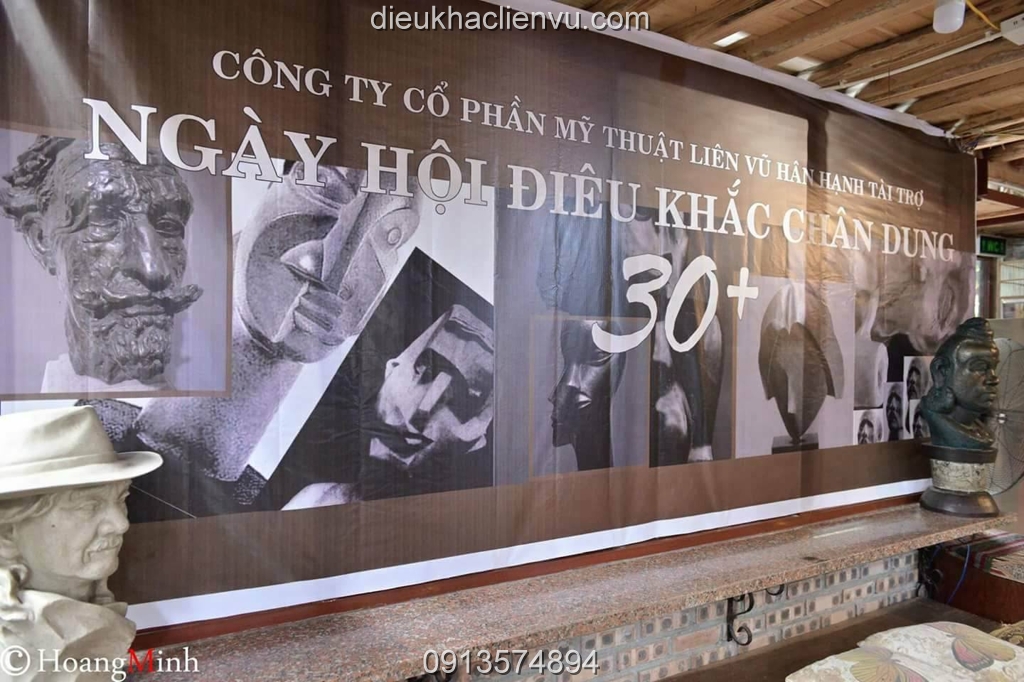 Hội trại điêu khắc chân dung của nhóm 30+