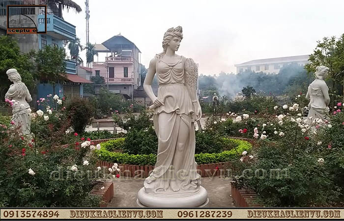 Sản xuất tượng cô gái kích thước lớn