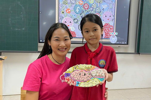 Các con trường Tiểu học Liên Mạc chung tay bảo vệ môi trường qua nghệ thuật tái chế