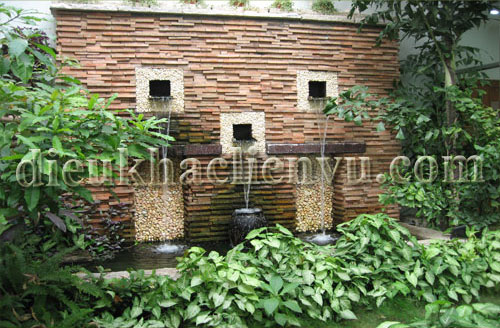 Sân vườn thác nước, biệt thự