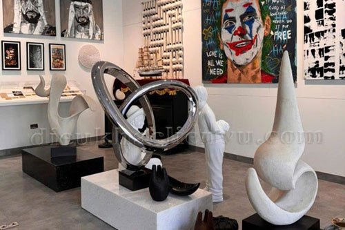 Điêu Khắc Liên Vũ tự hào khi các sản phẩm được đối tác trưng bày tại Dubai