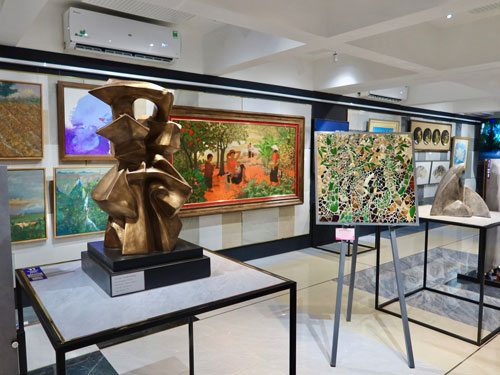 Mãn nhãn với không gian triển lãm Giảng viên - Nhà Sáng tạo Nghệ thuật