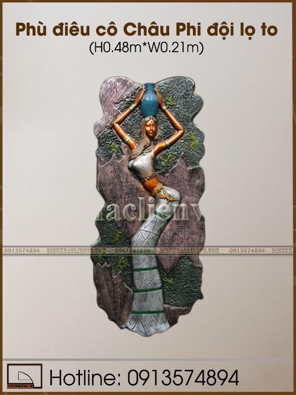 Phù điêu cô Châu Phi đội lọ to