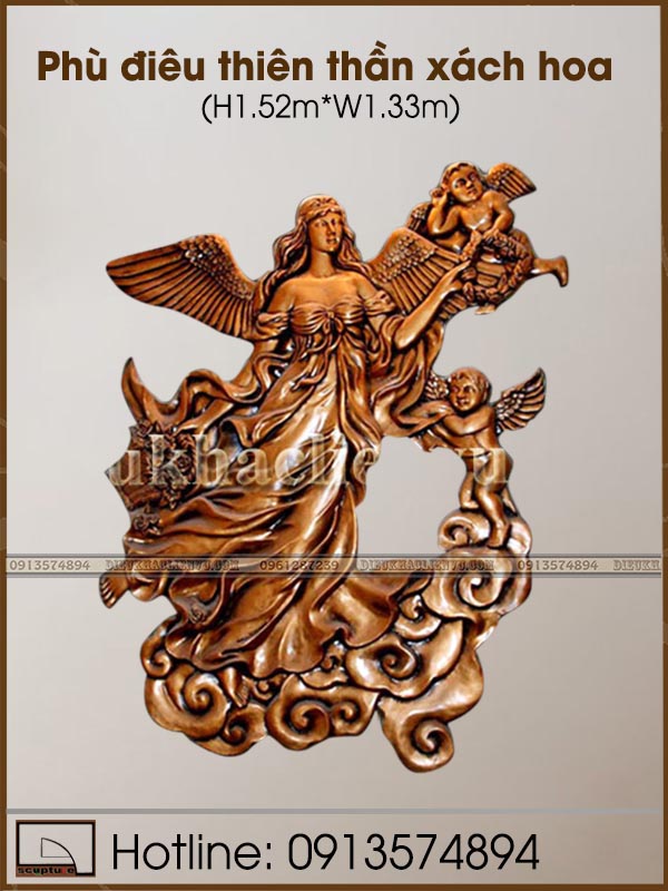 Phù điêu thiên thần xách hoa